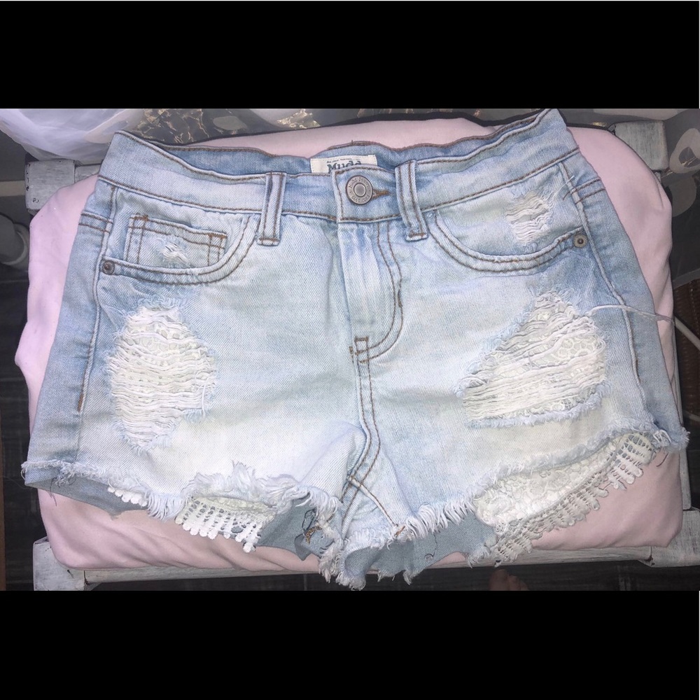 Cute Mudd shorts!